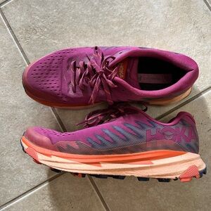 Pink Hoka Torrent 3 Trailrunners